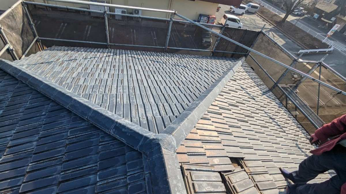 セメント瓦からルーガ鉄平葺き替え